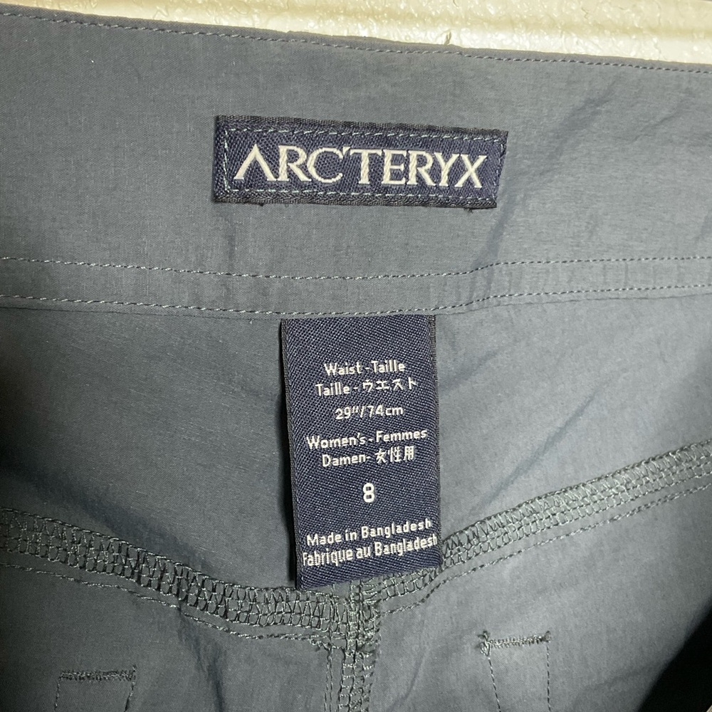 Arc'teryx Navy Cropped Pants - Picture 4 of 6